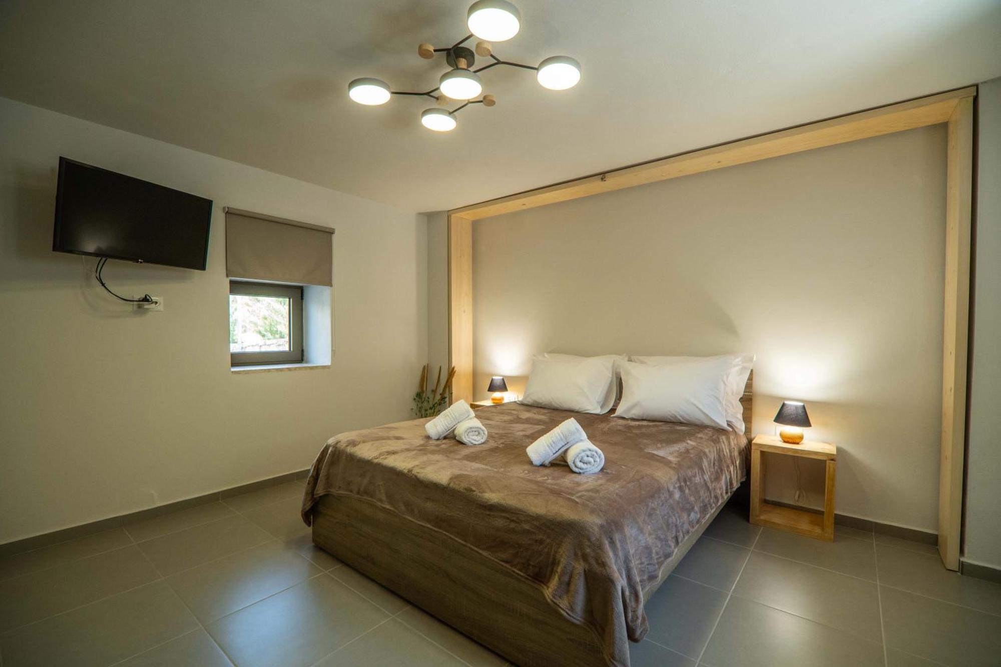 Renaissance Modern Stone House At Vryses - Private Pool Guest House Exterior photo